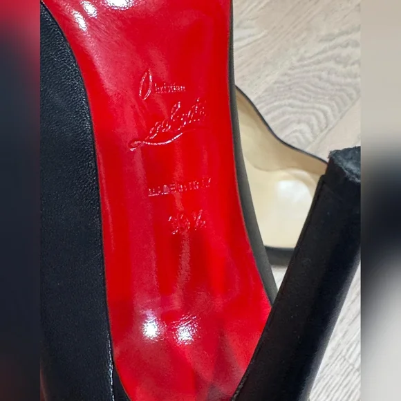 Elegant Black Leather Women's Heels - Picture 7 of 9